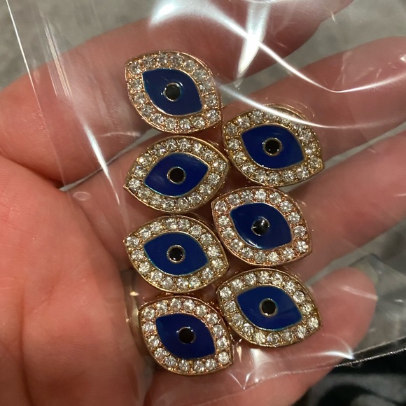 14 pcs hamsa 🧿 eye charms - Picture 2 of 8